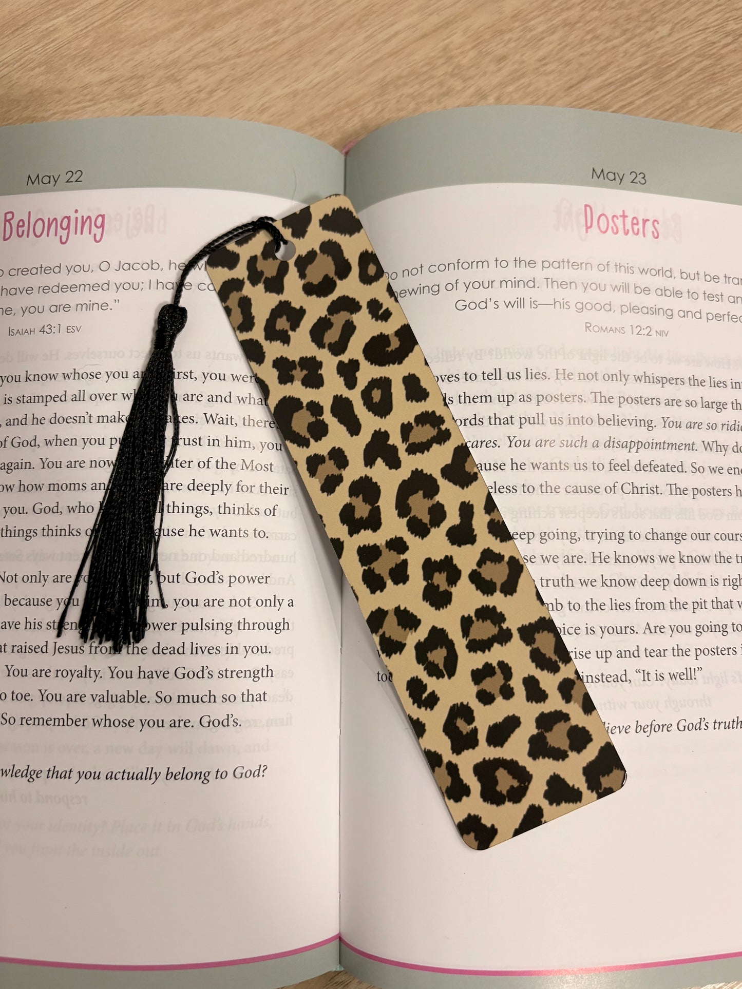 Leopard print bookmark