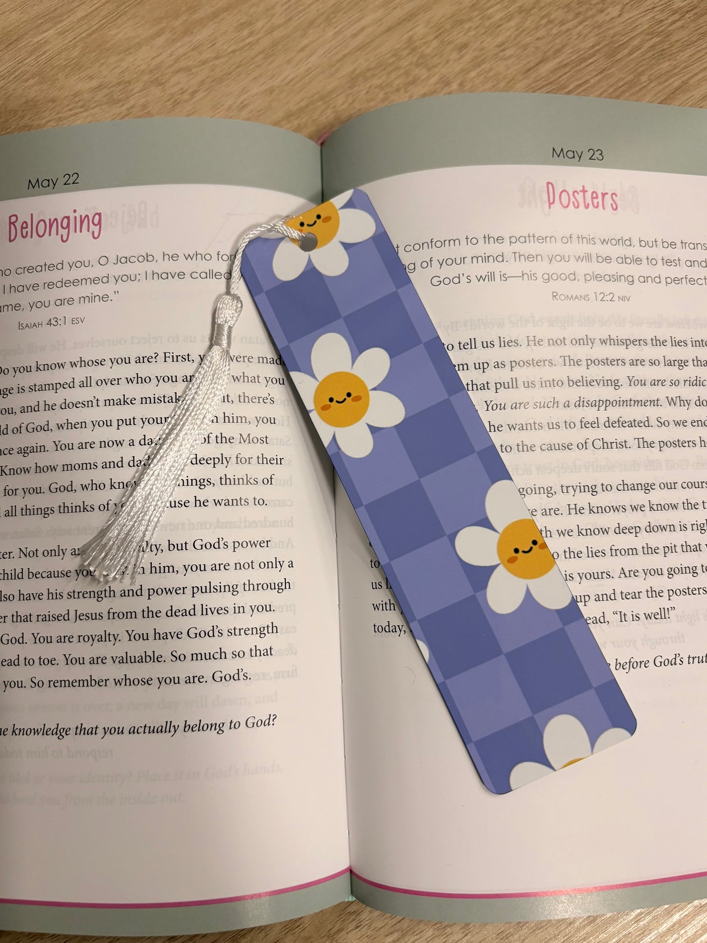 White flower bookmark