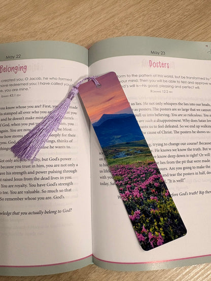 Mountain bookmark